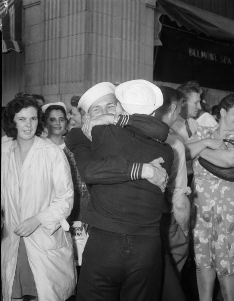 V-J Day celebrations in Madison, 1945
